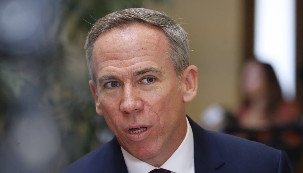 Alessandri cuestiona facultad presidencial de indultar e insta a evaluar beneficio “con mucho cuidado”