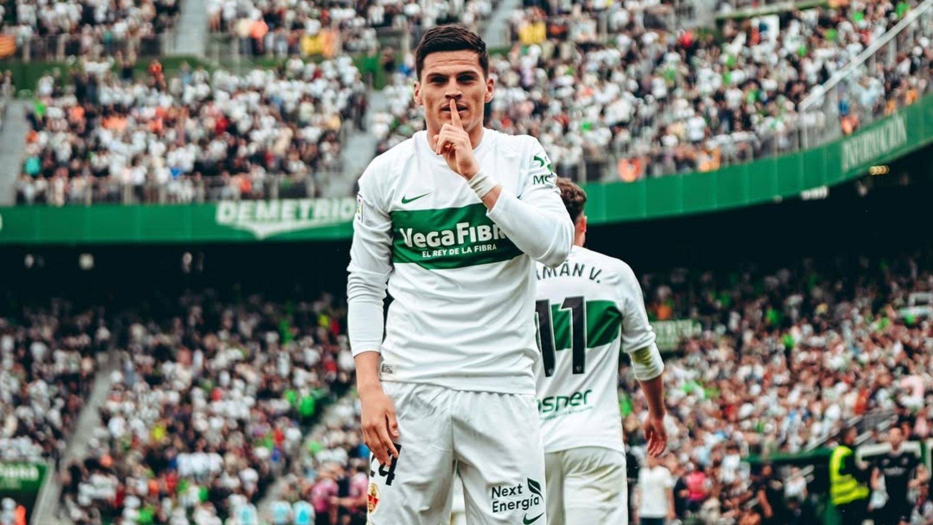 Lucas Cepeda marca su primer gol en Europa y le da el triunfo al Elche ante Valencia