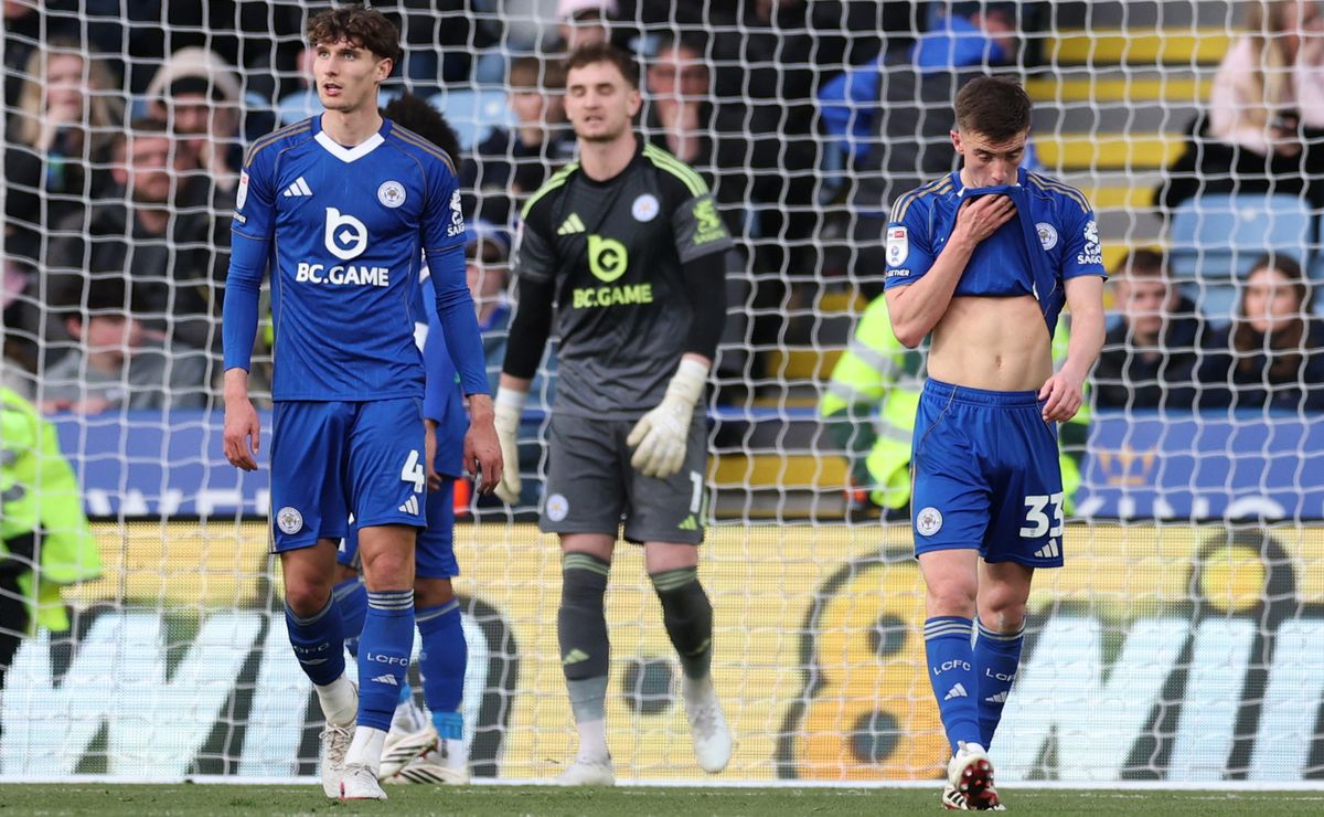A diez años de ganar la Premier: Leicester desciende a tercera división de Inglaterra
