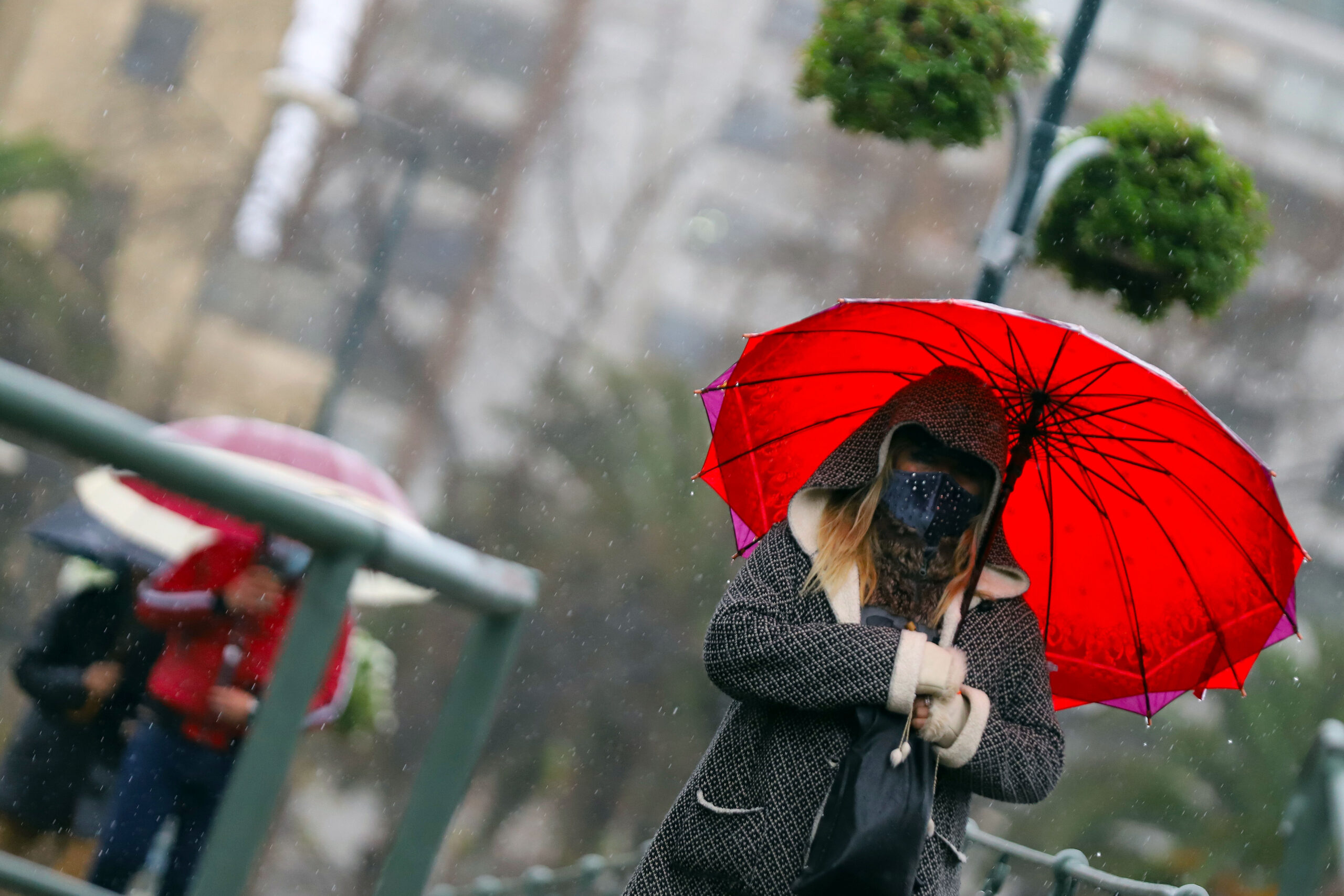 Nieve, viento en la costa y hasta 30 milímetros de lluvia dejaría nuevo frente de mal tiempo en la zona central