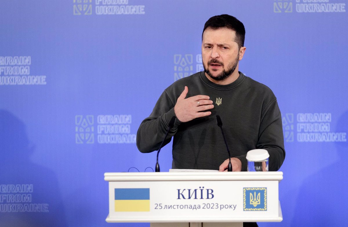 Zelenski confirma que EEUU ha reanudado envío de ayuda militar a Ucrania