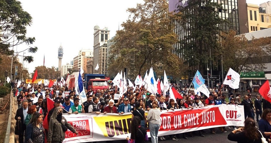 Masiva movilización de la CUT en el Día de los Trabajadores