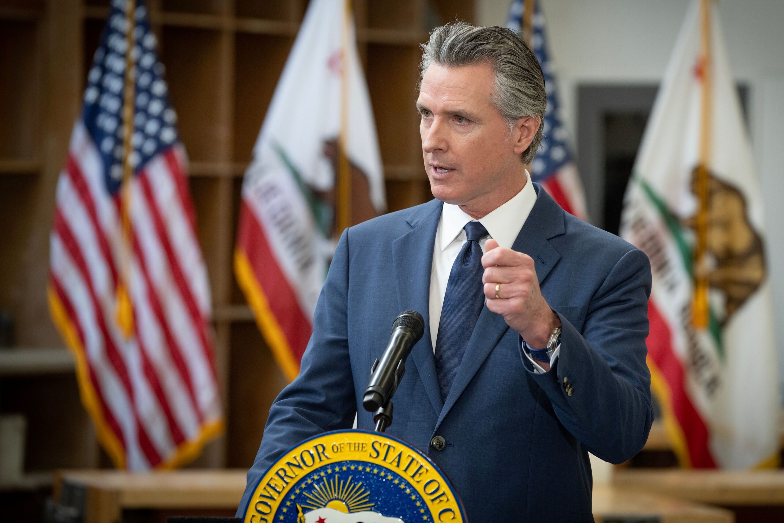 Newsom acusa a Trump de estar «destruyendo» la democracia estadounidense