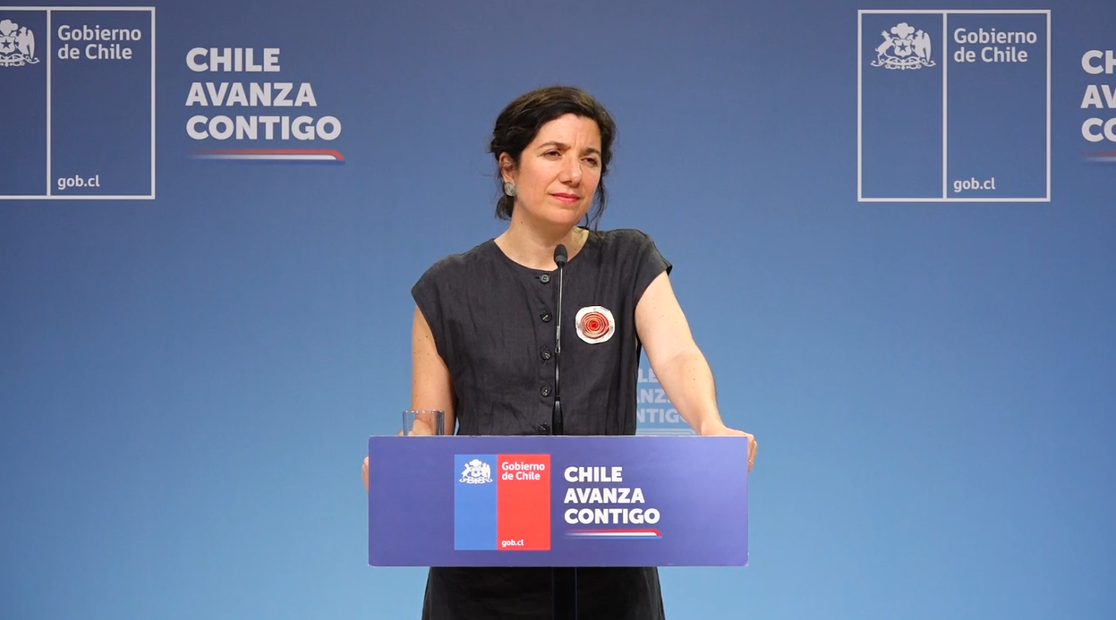 Etcheverry defiende al PC: “Paremos con las caricaturas y centrémonos en los hechos”