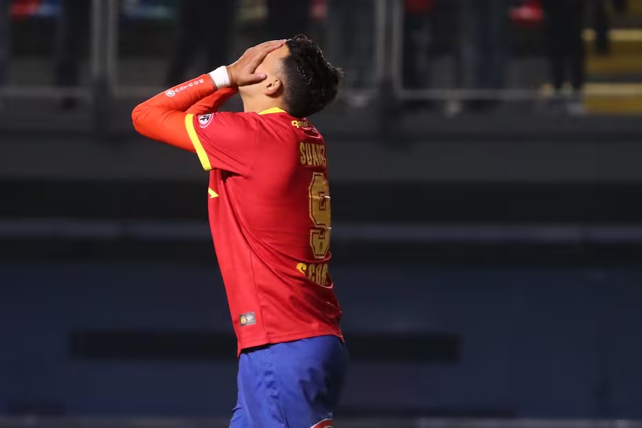 Esperaban más: Unión Española anunció salida de Matías Suárez