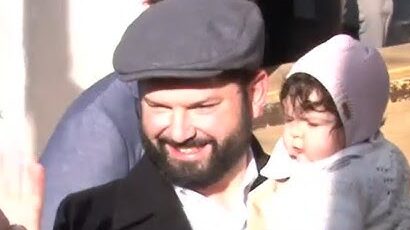 Boric vota en Punta Arenas junto a su hija Violeta y rememora sufragio con su padre en 1988