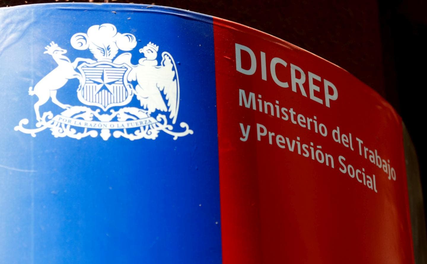 Contraloría detecta graves falencias en DICREP: personas con antecedentes realizaron miles de empeños