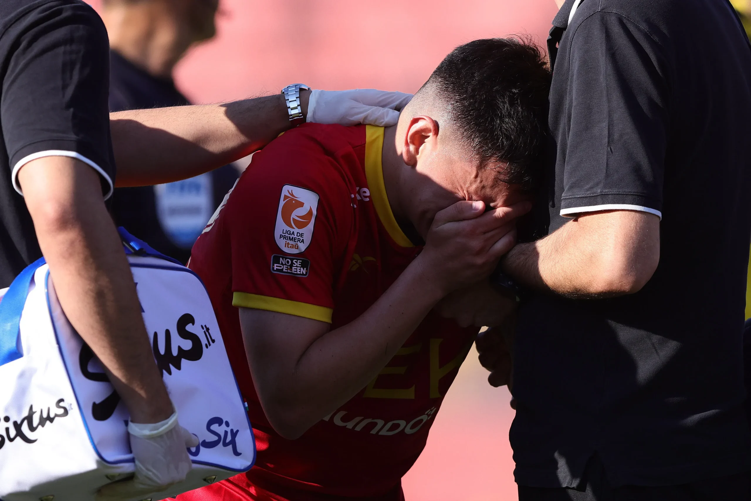 Pablo Aránguiz tras el descenso de Unión Española pide disculpas a los hinchas hispanos