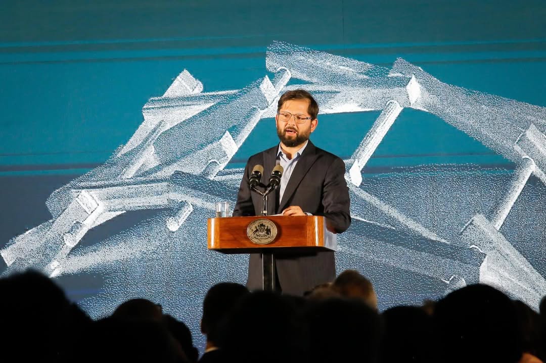 Sofofa: Boric destaca gestión económica y llama a no ahondar en el “catastrofismo”