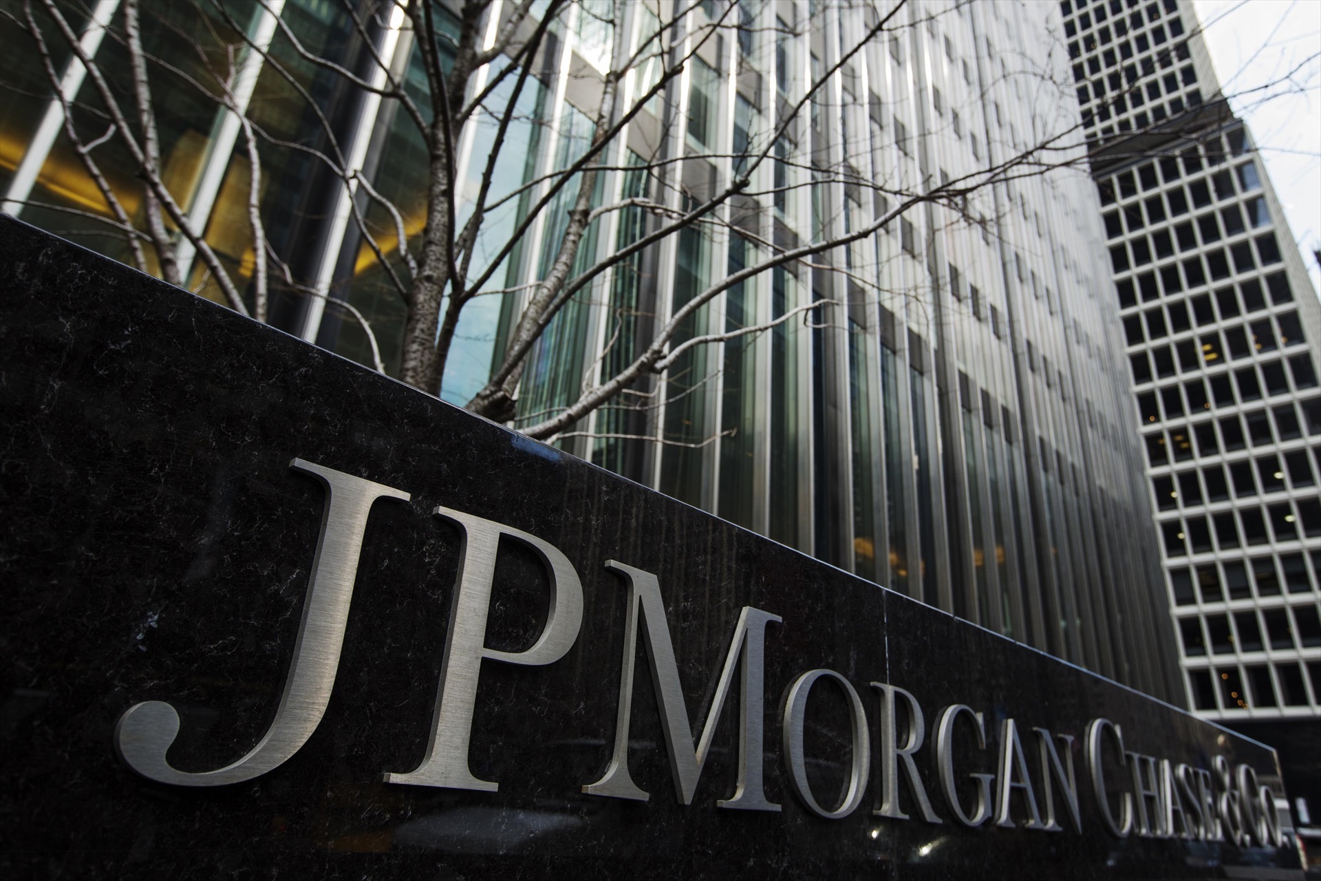 Trump demanda a JPMorgan Chase y a su CEO por US$5.000 millones