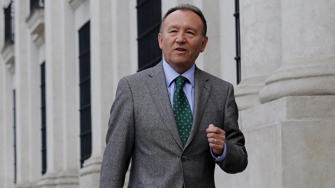 “Dentro de la normativa de las remuneraciones”: García Ruminot defiende legalidad de bono a Boric