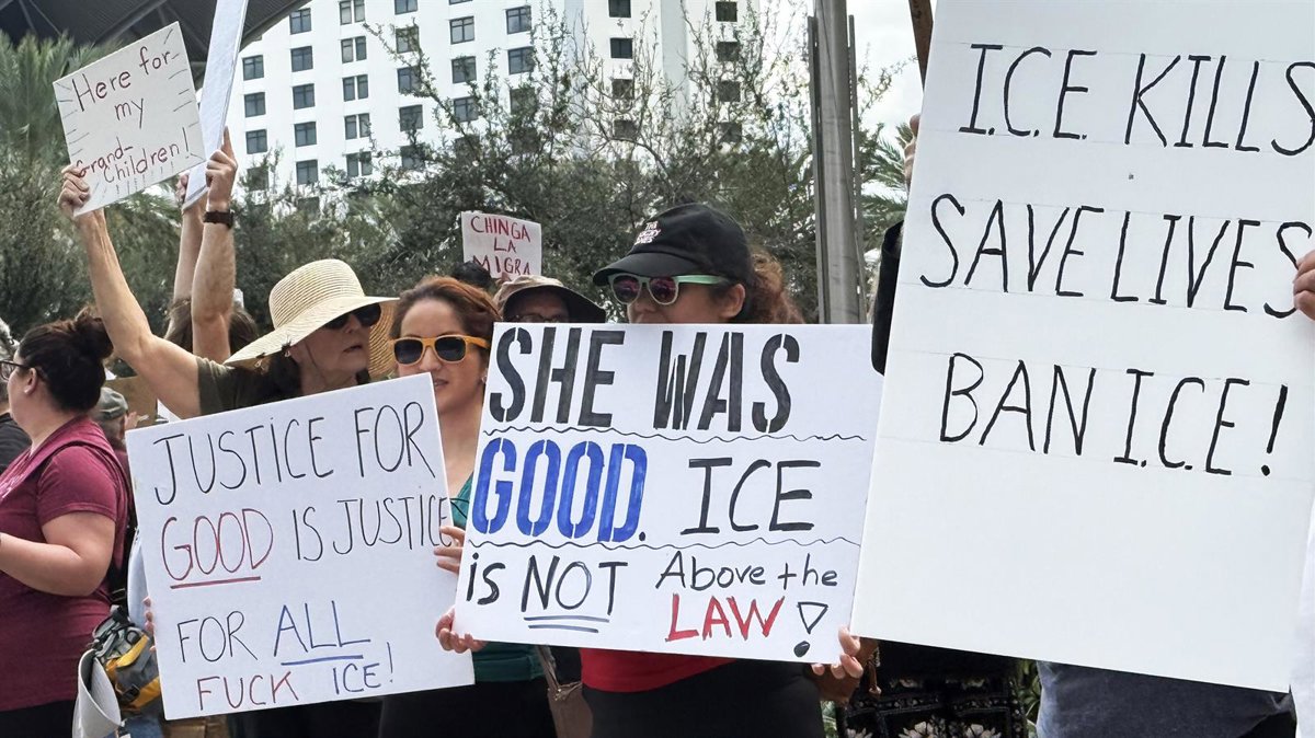 Trump tilda de “alborotadores bien pagados” a manifestantes en Minnesota tras protestas contra ICE