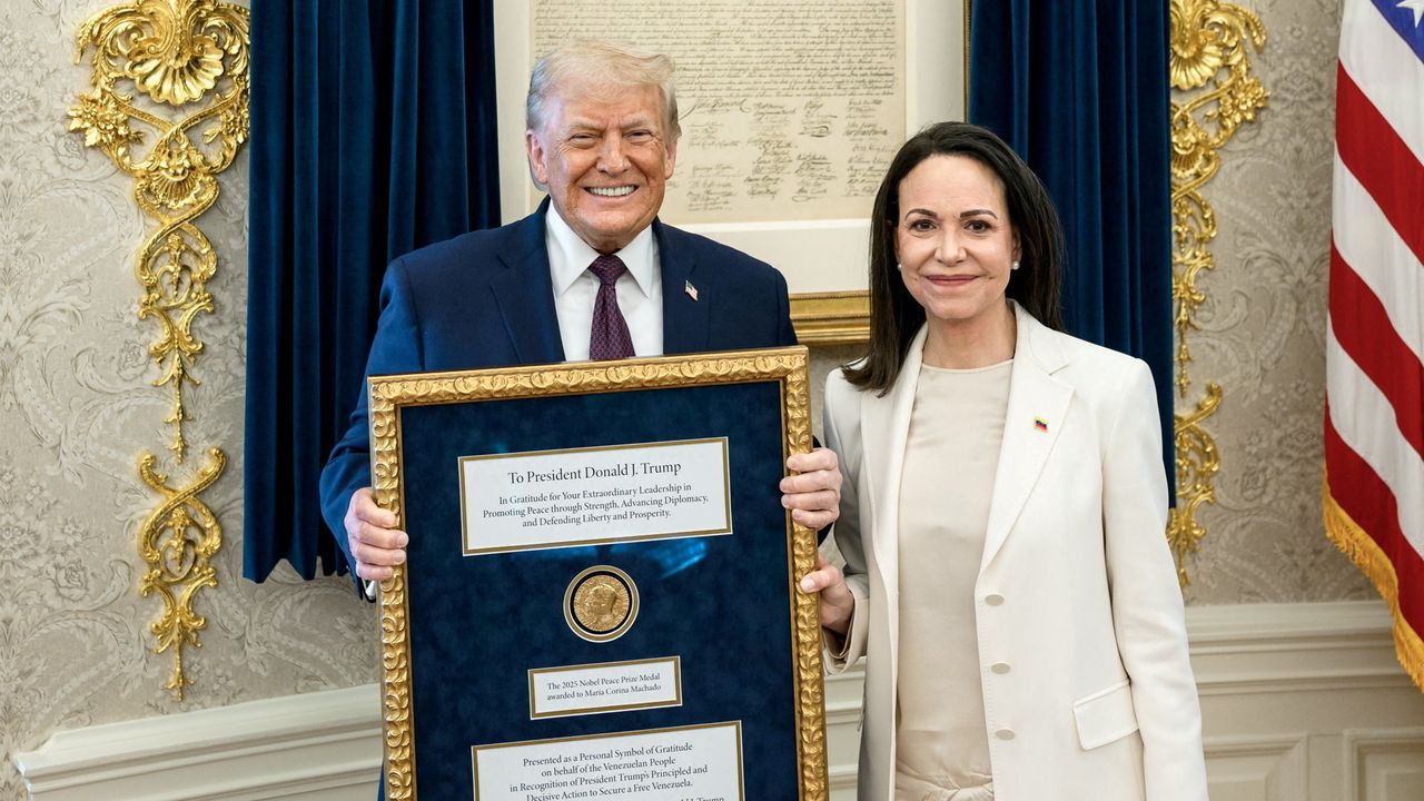 Trump afirma haber recibido el Premio Nobel de la Paz de María Corina Machado