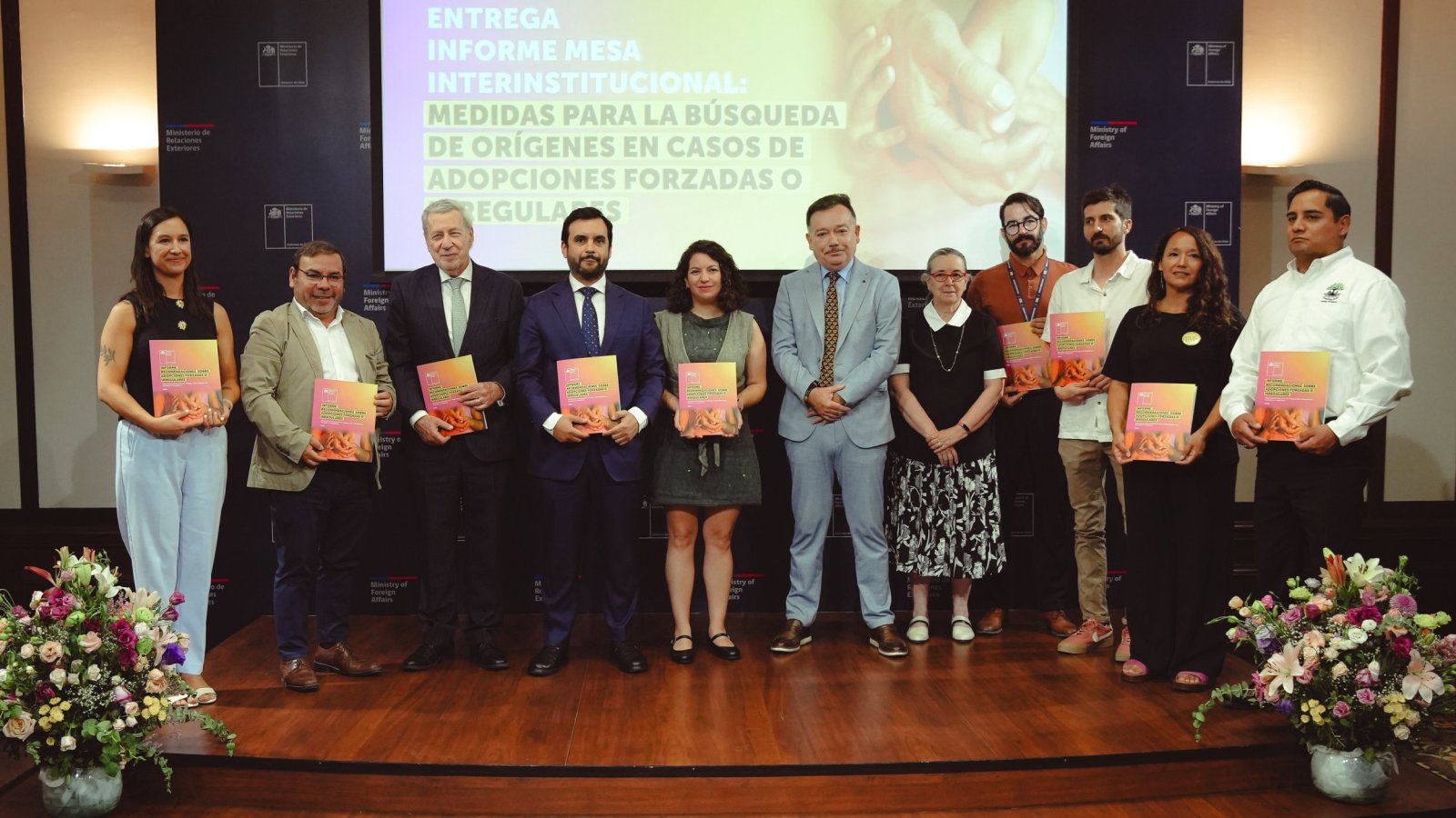 Unidad y banco genético: Gobierno anuncia medidas para búsqueda de orígenes en adopciones forzadas o irregulares