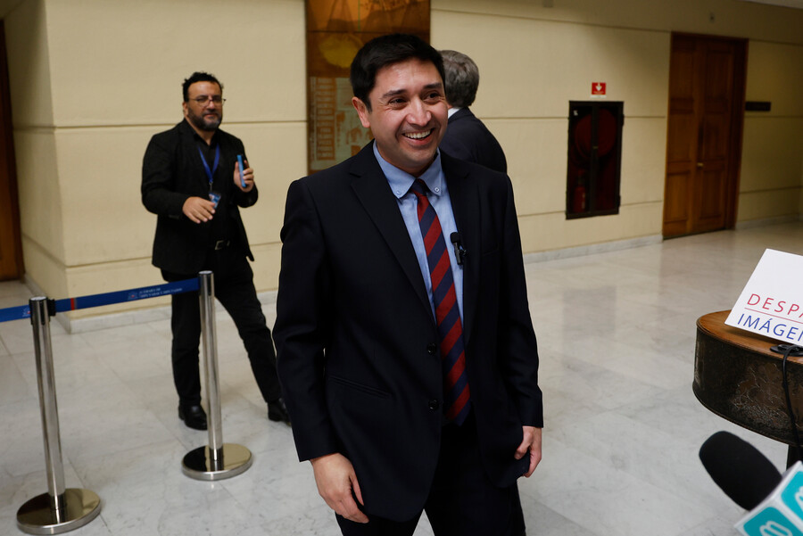 Revocan suspensión del procedimiento penal contra diputado Miguel Ángel Calisto