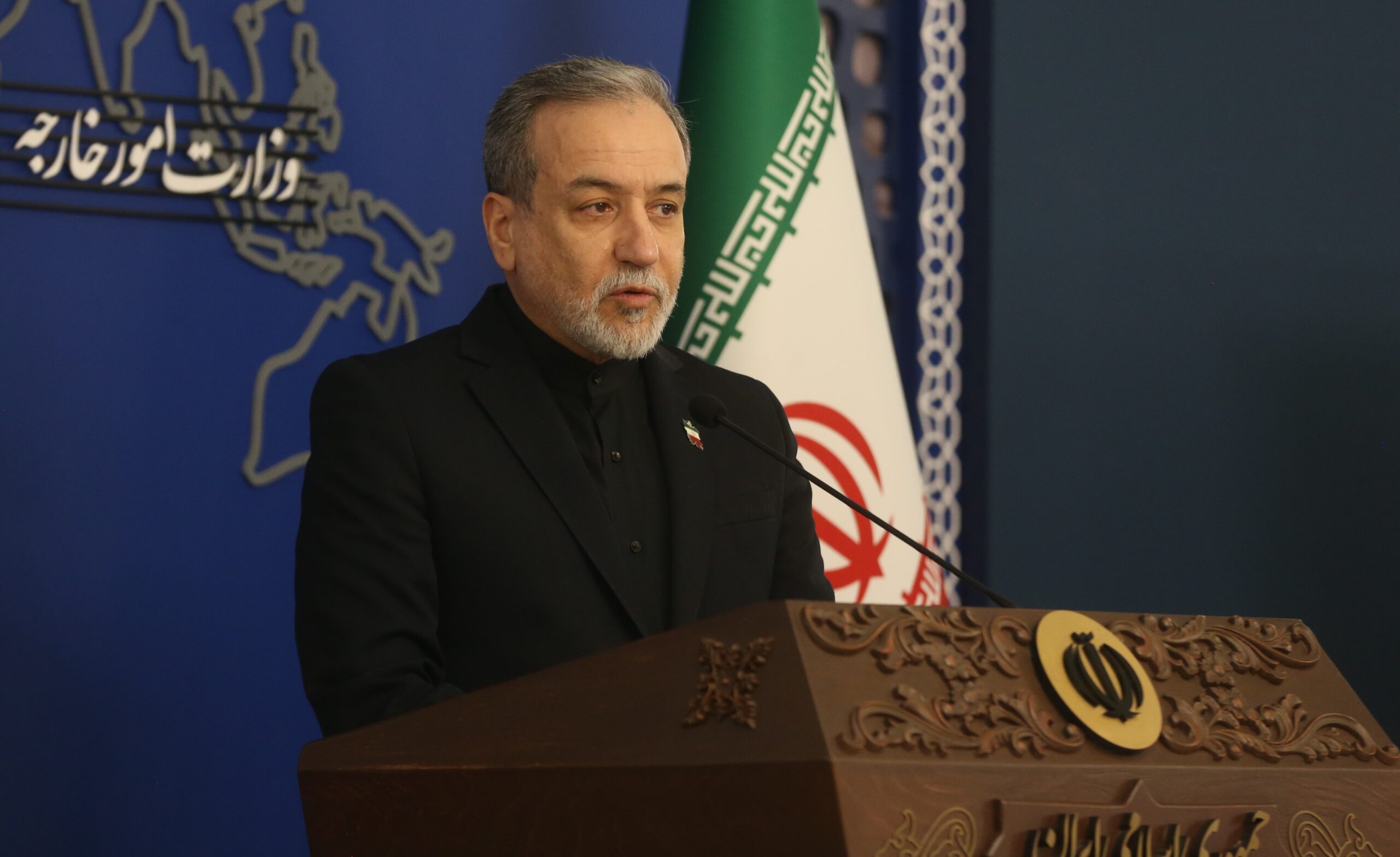 Irán advierte que cualquier provocación en estrecho de Ormuz agravará la crisis