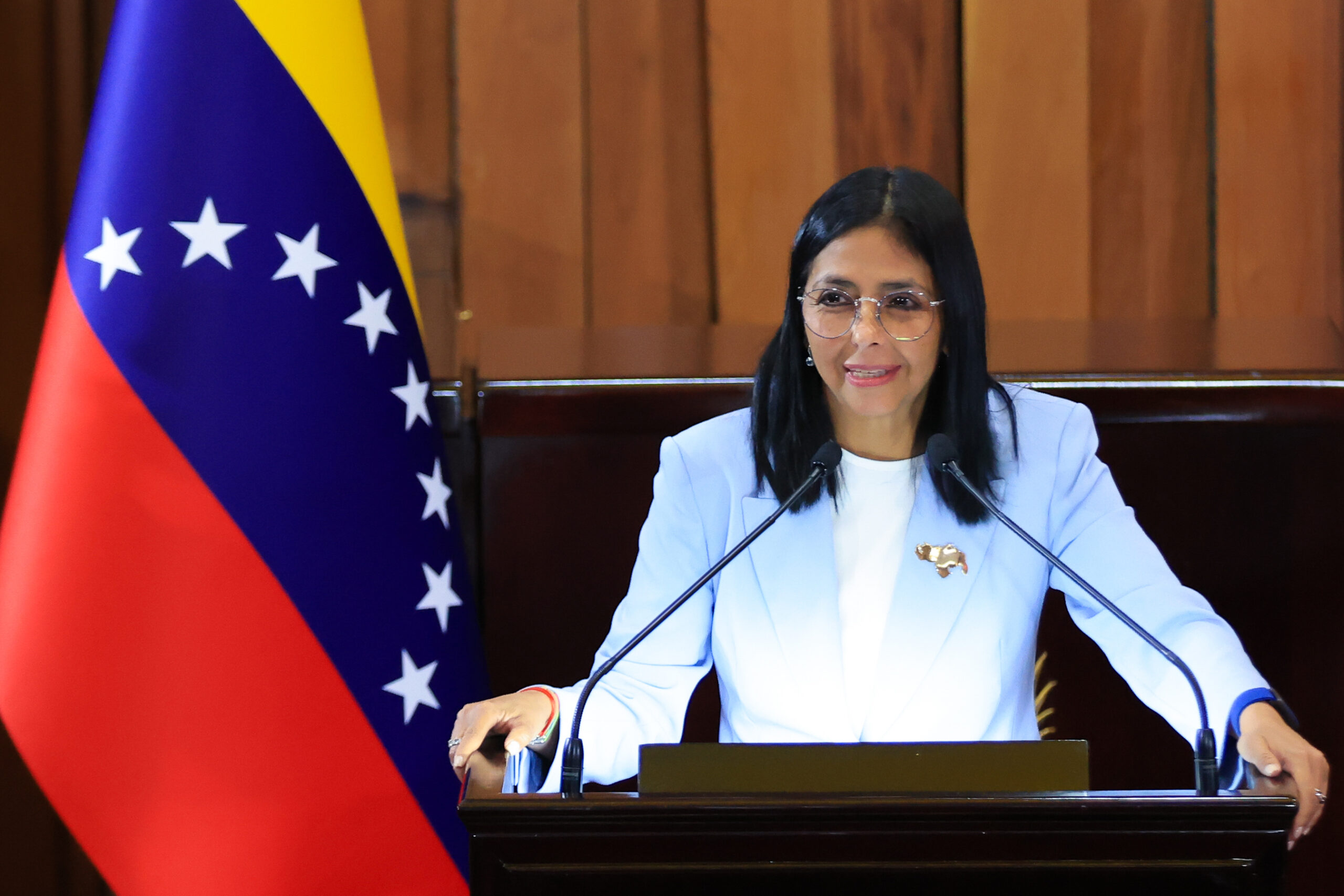 Delcy Rodríguez participará en foro económico en Miami que cerrará Donald Trump