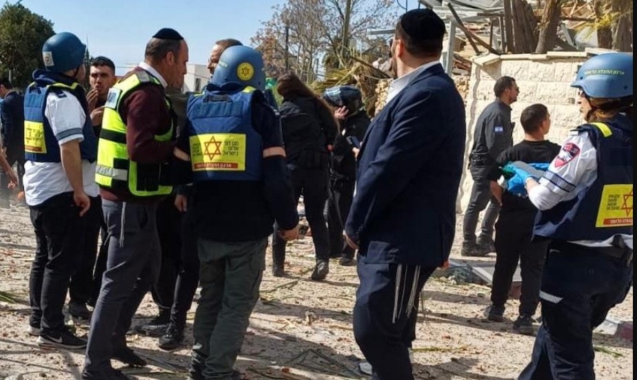 Misil iraní impacta edificio en Beit Shemesh: al menos nueve muertos y 40 heridos en el centro de Israel