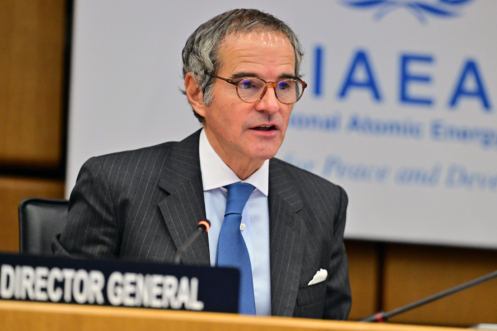 OIEA advierte riesgo nuclear por actividad militar cerca de planta en Irán