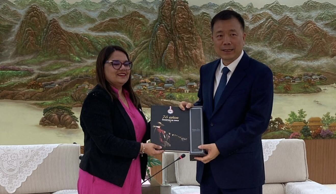 En medio de tensión con EEUU: Ruth Hurtado lidera viaje republicano a China a días del cambio de mando