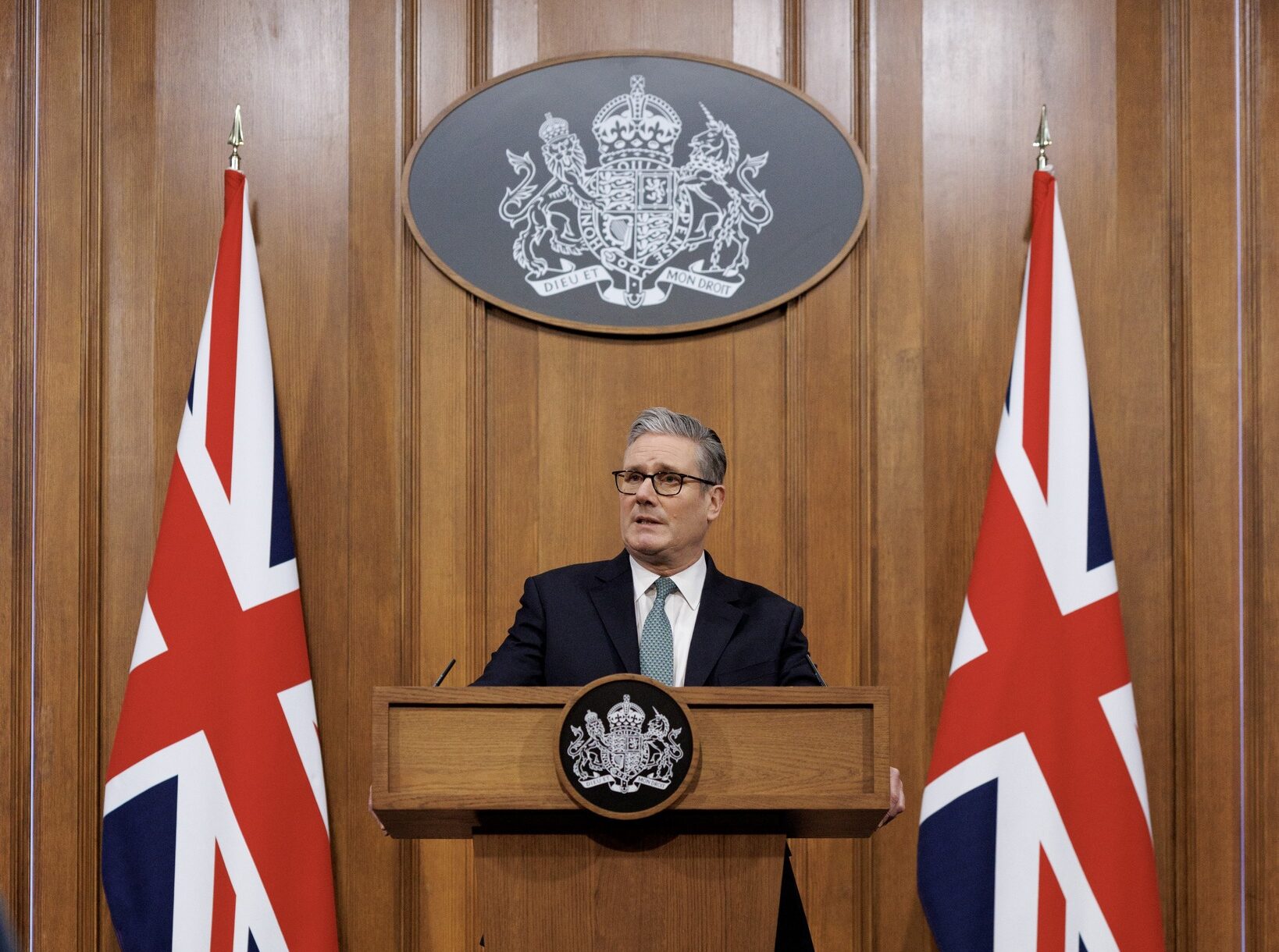 Reino Unido envía cazas Typhoon a Qatar y helicópteros antidrones a Chipre en medio de la crisis con Irán