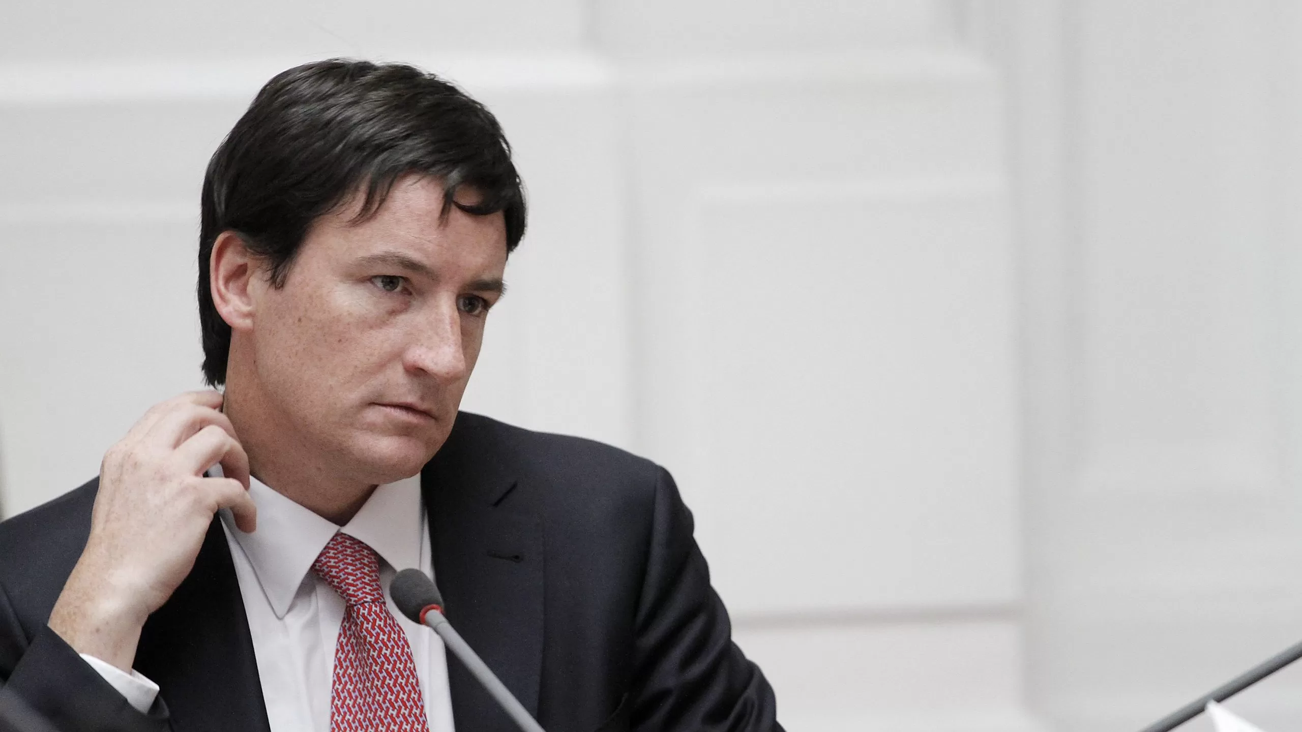 Squella sobre candidatura de Bachelet: «Se tiró la toalla»