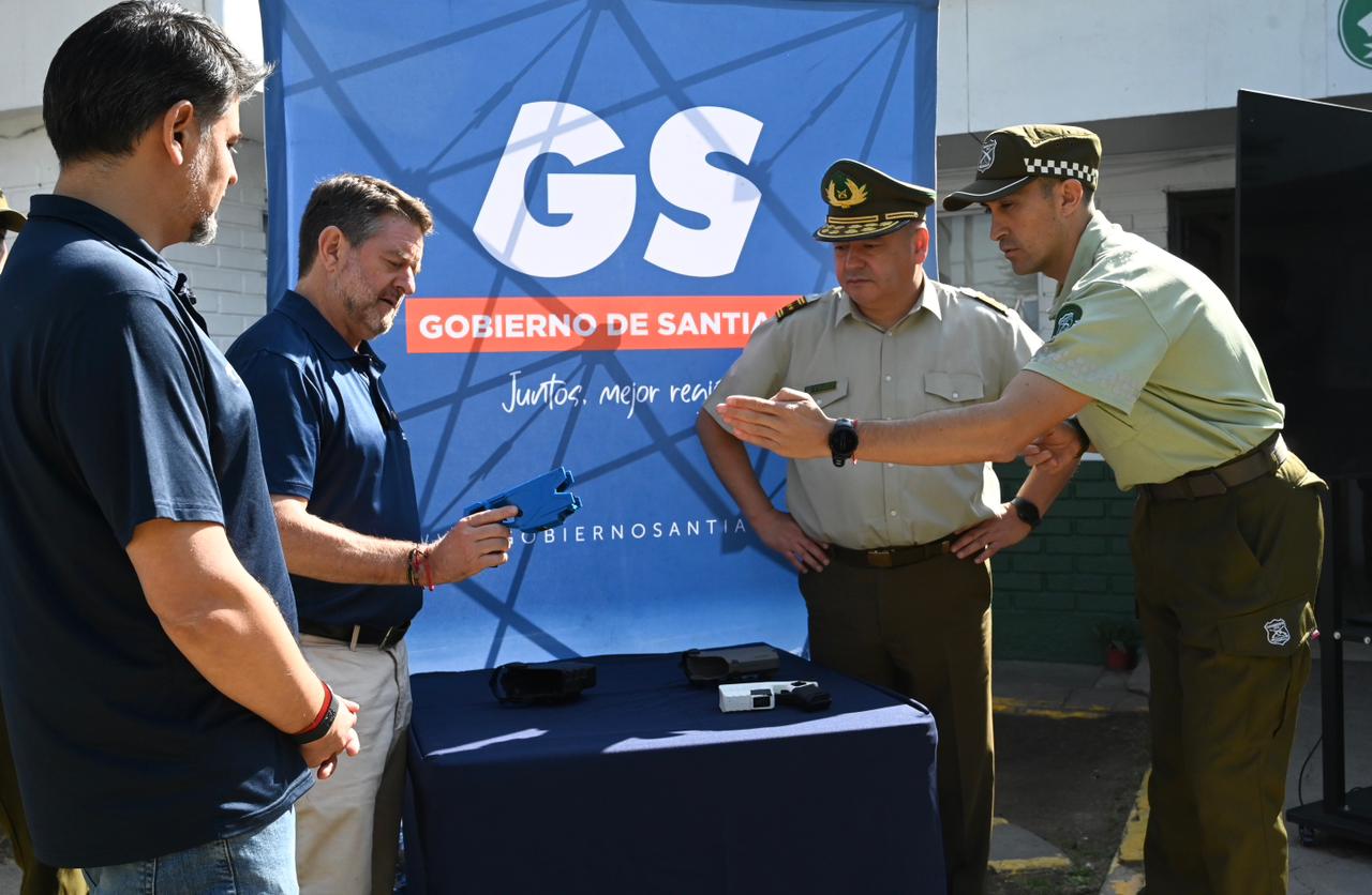 Contra comercio ambulante: Orrego anuncia inversión de $250 millones con pistolas taser para Carabineros