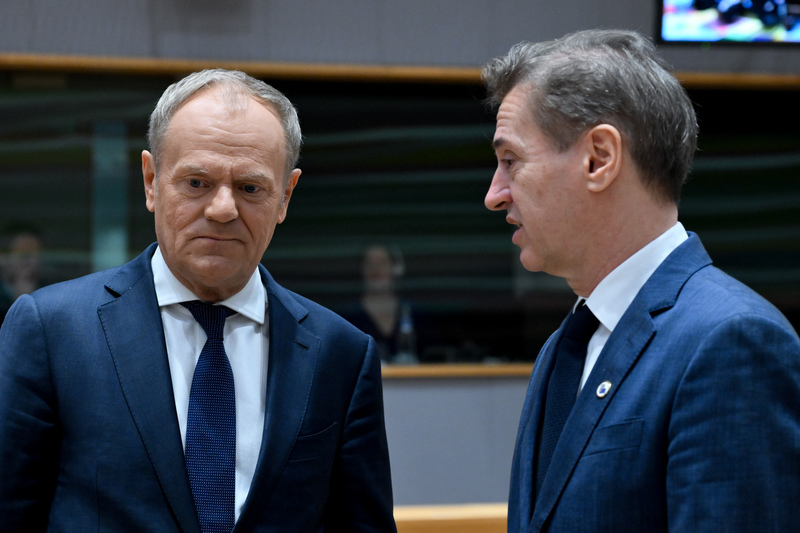 Tusk advierte que presión de Trump sobre la OTAN favorece estrategia de Putin