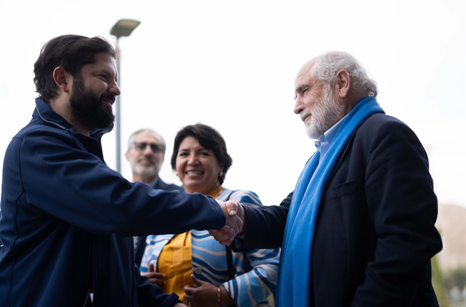 Sobreprecios e incumplimiento normativos: Contraloría detecta deficiencias en Plan de Emergencia Habitacional de Boric