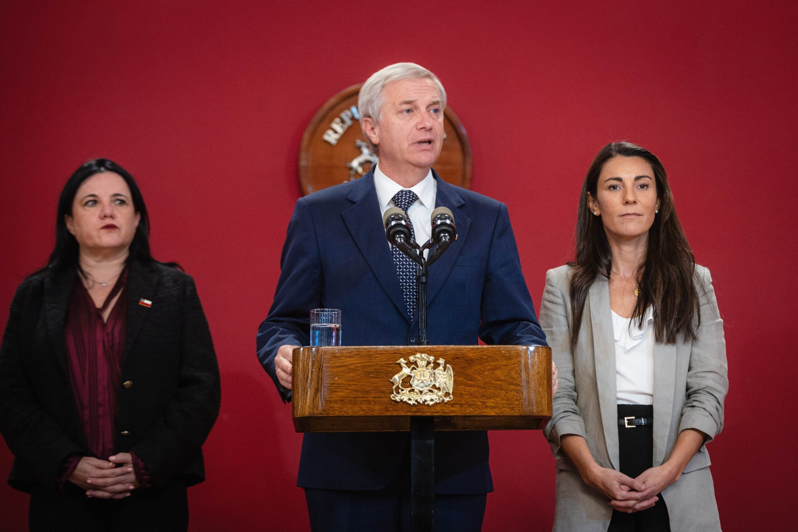 Récord de Kast: 15 seremis dejan el gobierno en apenas 35 días de gestión